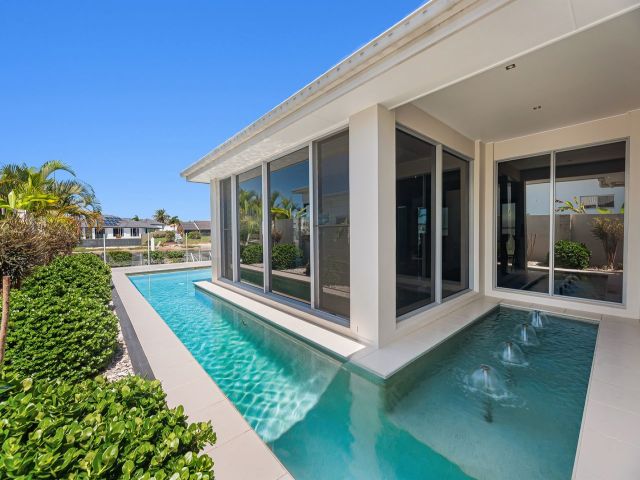 4 bedroom House Mooloolaba 3 large
