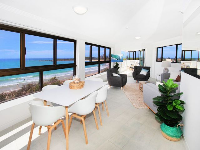 3 bedroom Unit Mooloolaba 3 large