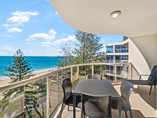 2 bedroom Unit Mooloolaba 2 large