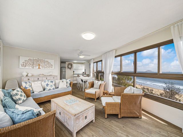 3 bedroom Unit Mooloolaba 3 large