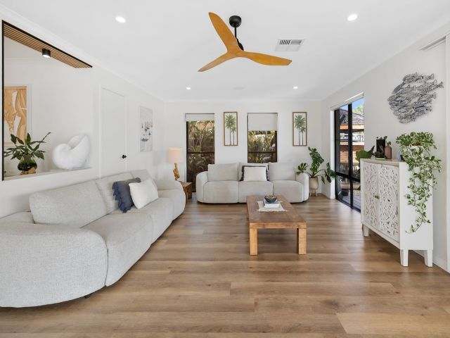4 bedroom House Mooloolaba 3 large