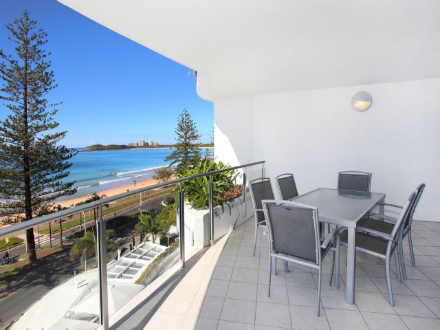 2 bedroom Unit Mooloolaba 2 large