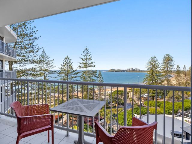 3 bedroom Unit Mooloolaba 2 large