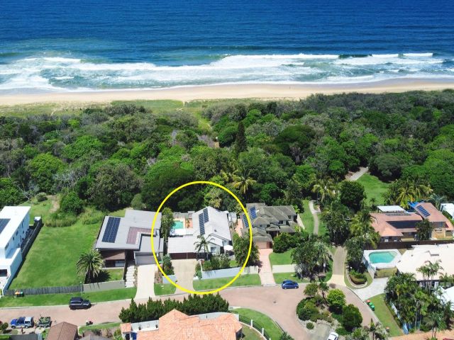 4 bedroom House Bokarina 1 large