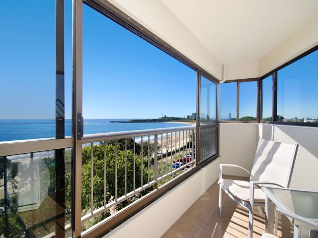 3 bedroom Unit Mooloolaba 2 large